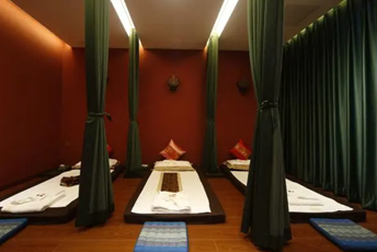 杭州下城泰式按摩的被动瑜伽：当身体被折叠成诗